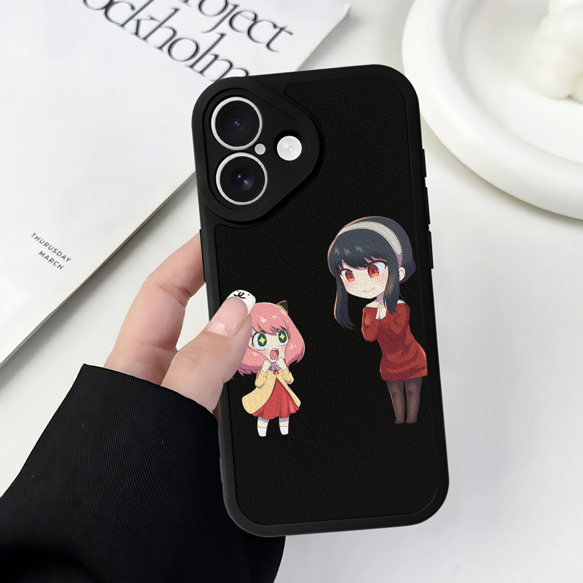 （画像用） SPY×FAMILY间谍家家酒 【iPhone 16シリーズ対応】シリコンスマホケース（レザー調） 材質：シリコン